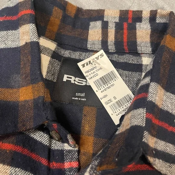 RSQ Plaid Flannel - Picture 4 of 9